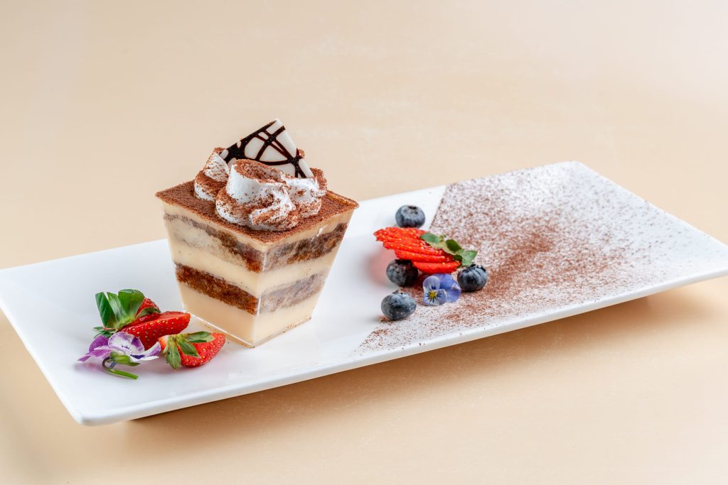 TIRAMISU CAKE